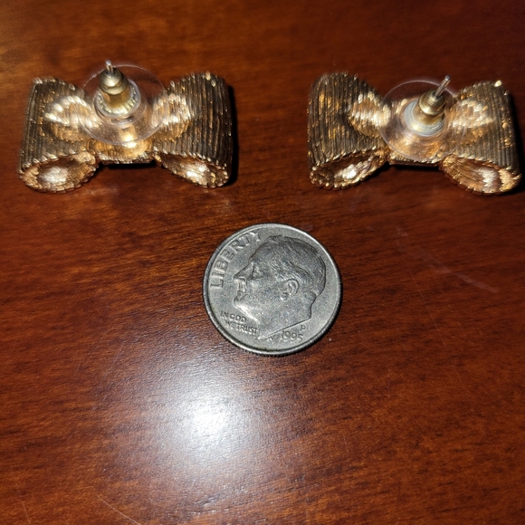 Bow earrings - Picture 3 of 4